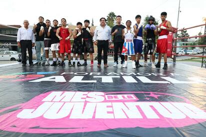 Inicia el programa del Mes de la Juventud con exhibición de boxeo