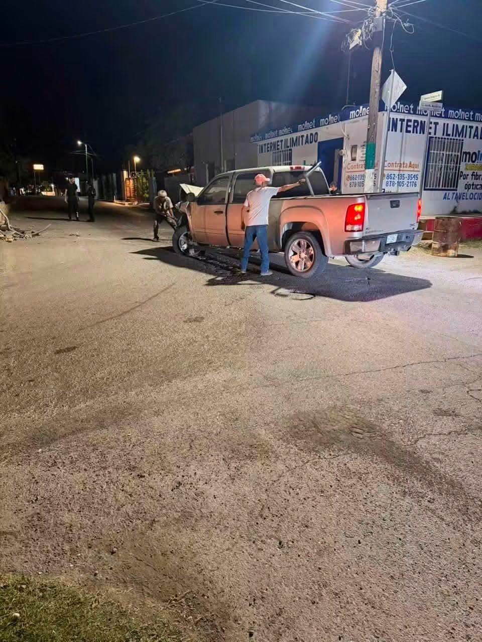 Accidente: El percance ocurrió alrededor de las 4:40 de la mañana en la esquina de las calles Ignacio Zaragoza y José María Morelos.