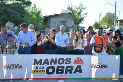 Pavimentación beneficia a 320 habitantes de la colonia Evaristo Pérez Arreola