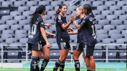 América Femenil golea 10-0 a Cruz Azul en su regreso al Estadio Azteca