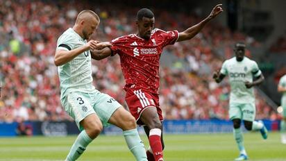 Liverpool pierde 3-2 ante Mónaco tras desperdiciar ventaja de 2-0 en Anfield