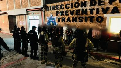 Comisaría de Saltillo detiene a 112 por beber en la vía pública