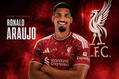Liverpool suma a Ronald Araújo para reforzar su defensa