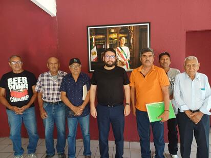 Exobreros del 5% de AHMSA buscan con Federación solución a su demanda