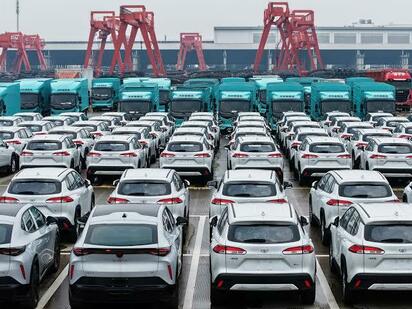 Exportaciones de autos chinos aumentan 88% en julio