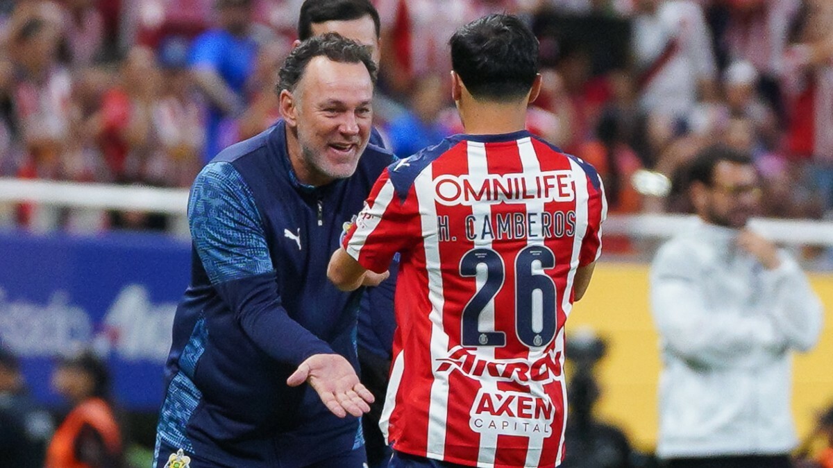 Milito frena expectativas: Camberos deberá ganarse su lugar en Chivas