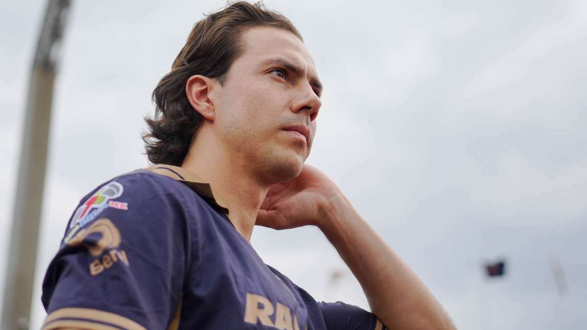 Sebastián Córdova sufre ruptura de ligamento cruzado y será baja hasta 2027