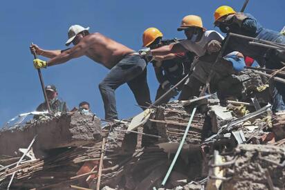 Estados Unidos envía rescatistas a Colombia tras terremoto de 7.4