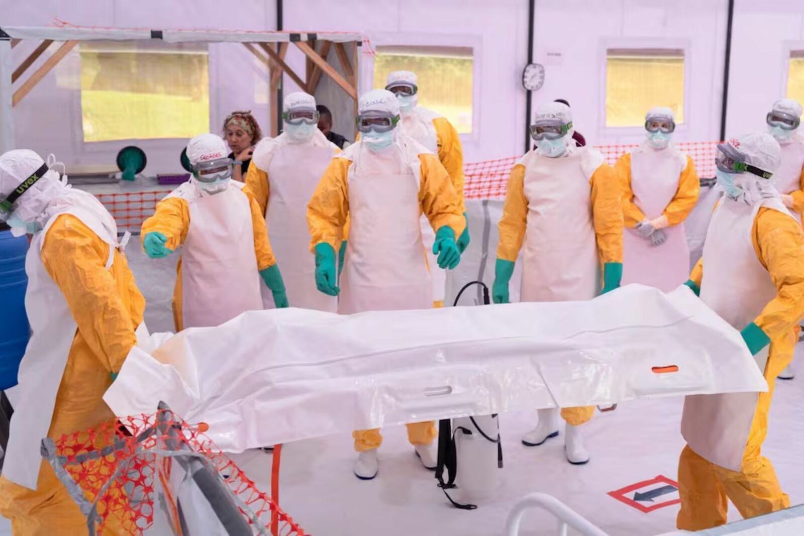 Brote de ébola en Congo podría ser el peor de la historia, alerta OMS