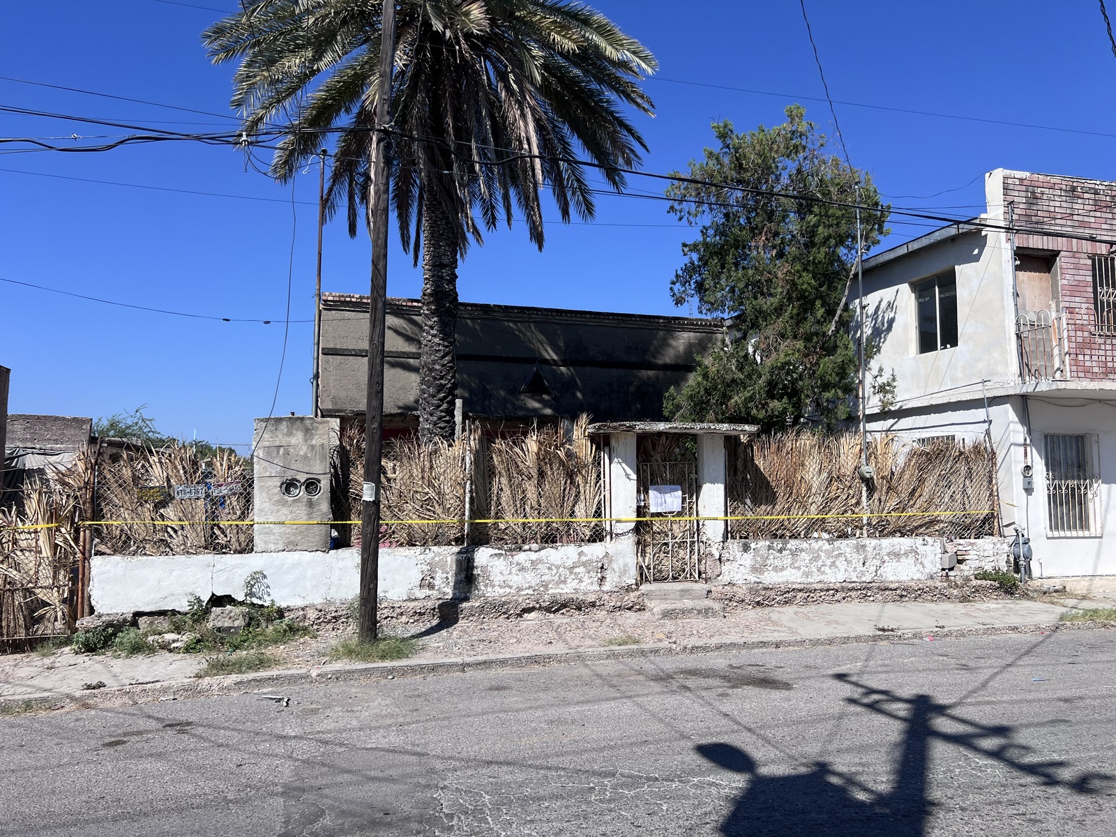 Cateo: El operativo se llevó a cabo en los inmuebles marcados con los números 307 y 309 de la calle Daniel Farías.