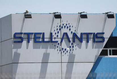 Stellantis reúne a 300 proveedores para fortalecer operaciones en México