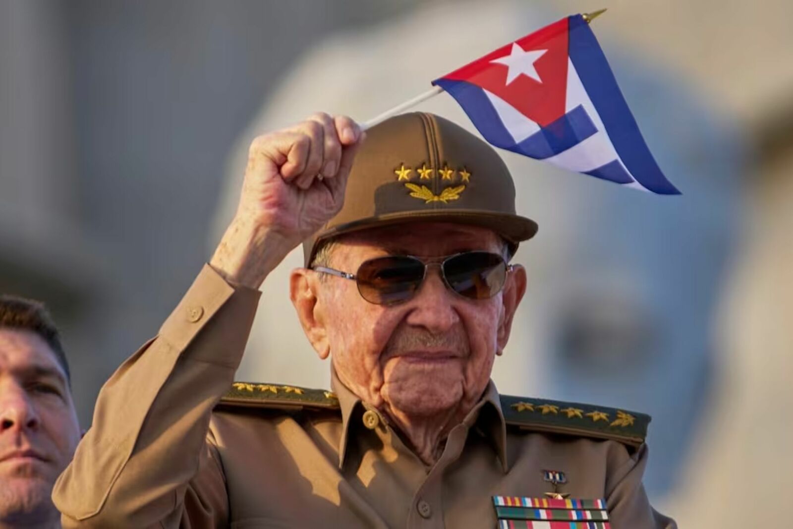 Raúl Castro reaparece en público durante el centenario de Fidel en Cuba
