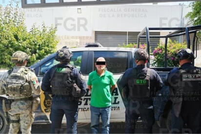 Fernando “N” es procesado por posesión de armas y narcóticos