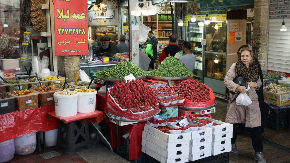 Irán recurre al crédito para comprar alimentos ante la inflación