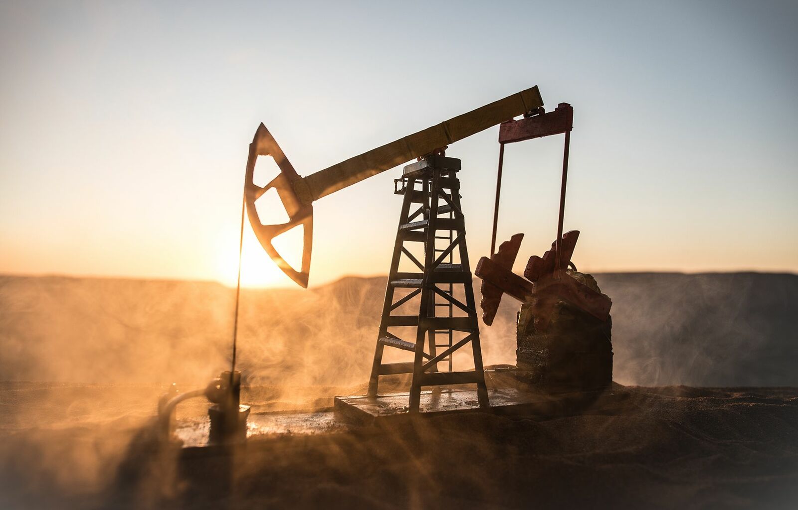 Petróleo sube ante amenaza de mayor presión de EU a Irán