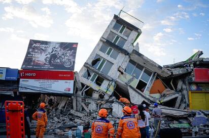 Sube a 285 la cifra de muertos tras el fuerte terremoto en Colombia
