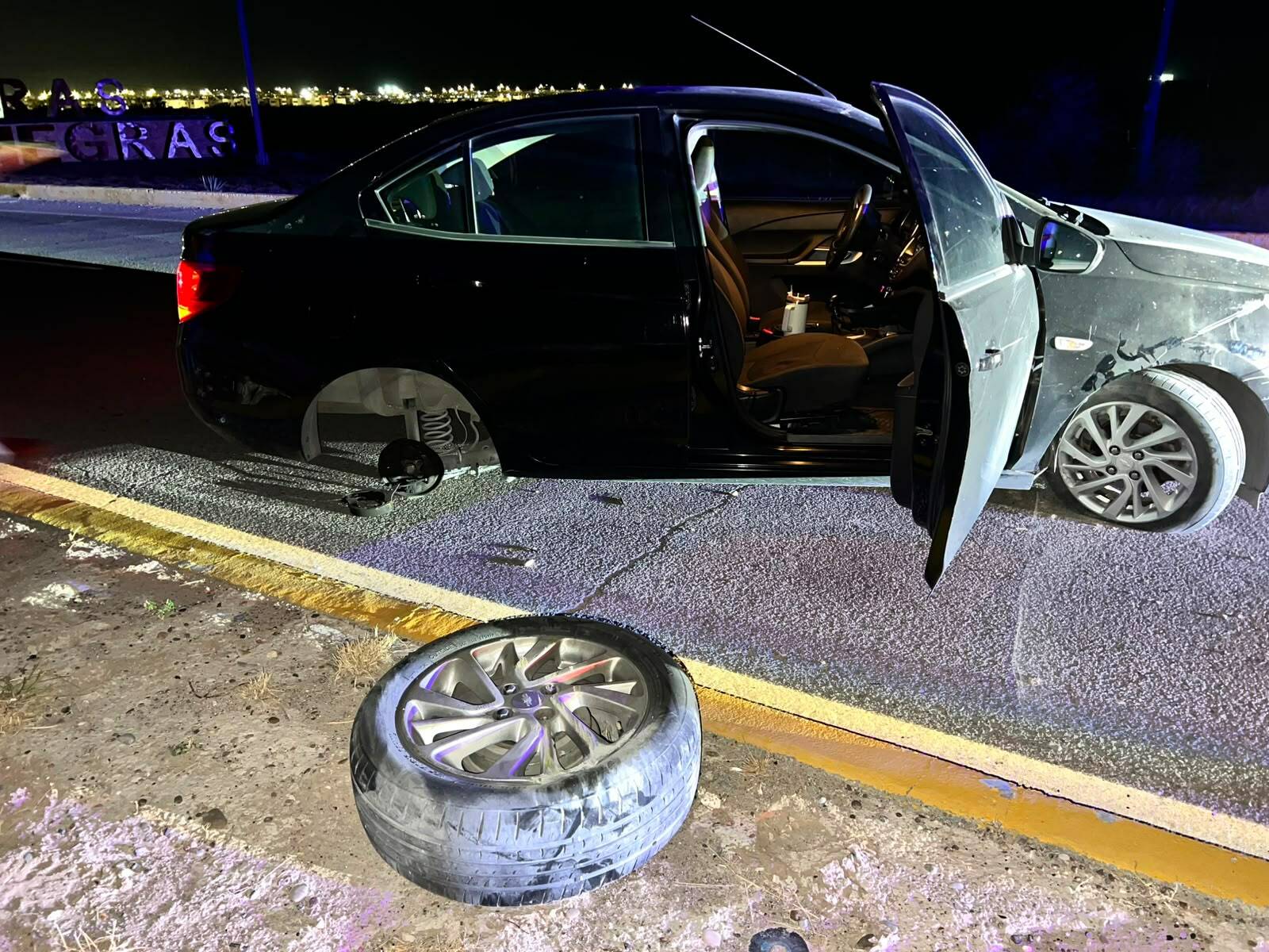 Accidente: El percance involucró un Chevrolet Aveo, modelo 2018, color negro. Accidente: El percance involucró un Chevrolet Aveo, modelo 2018, color negro.