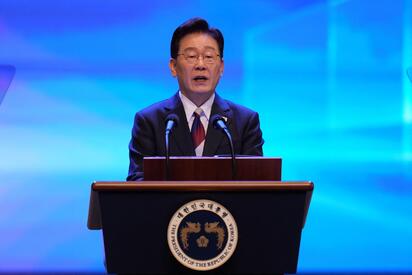 Corea del Sur renovó su llamado al diálogo con Corea del Norte para reemplazar el armisticio por un régimen de paz.  El presidente de Corea del Sur,