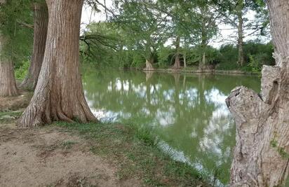 Ciudadanos exigen acciones urgentes para rescatar el deteriorado río Sabinas