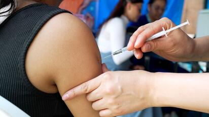 Investigadores desmienten un ‘estudio’ antivacunas que se hizo viral