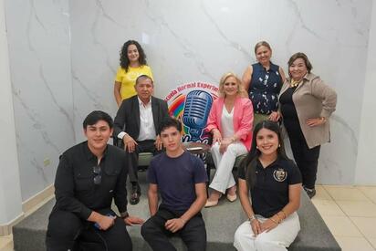 Laura Jiménez visita Normal de San Juan y conoce necesidades educativas
