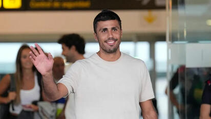 Rodri aterriza en Barcelona para cerrar su fichaje con el club azulgrana