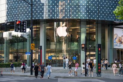 Apple cae 10% tras máximo histórico y pierde impulso ante la IA