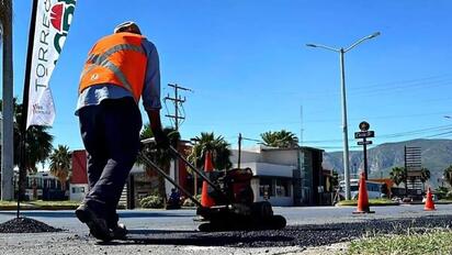 Torreón destinará 45 mdp a equipos para bacheo y repavimentación