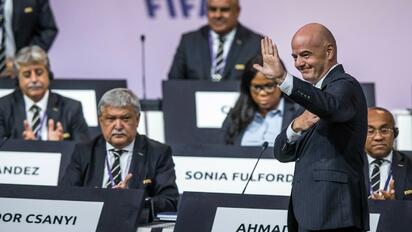 Sándor Csányi retira su apoyo a Gianni Infantino en la FIFA