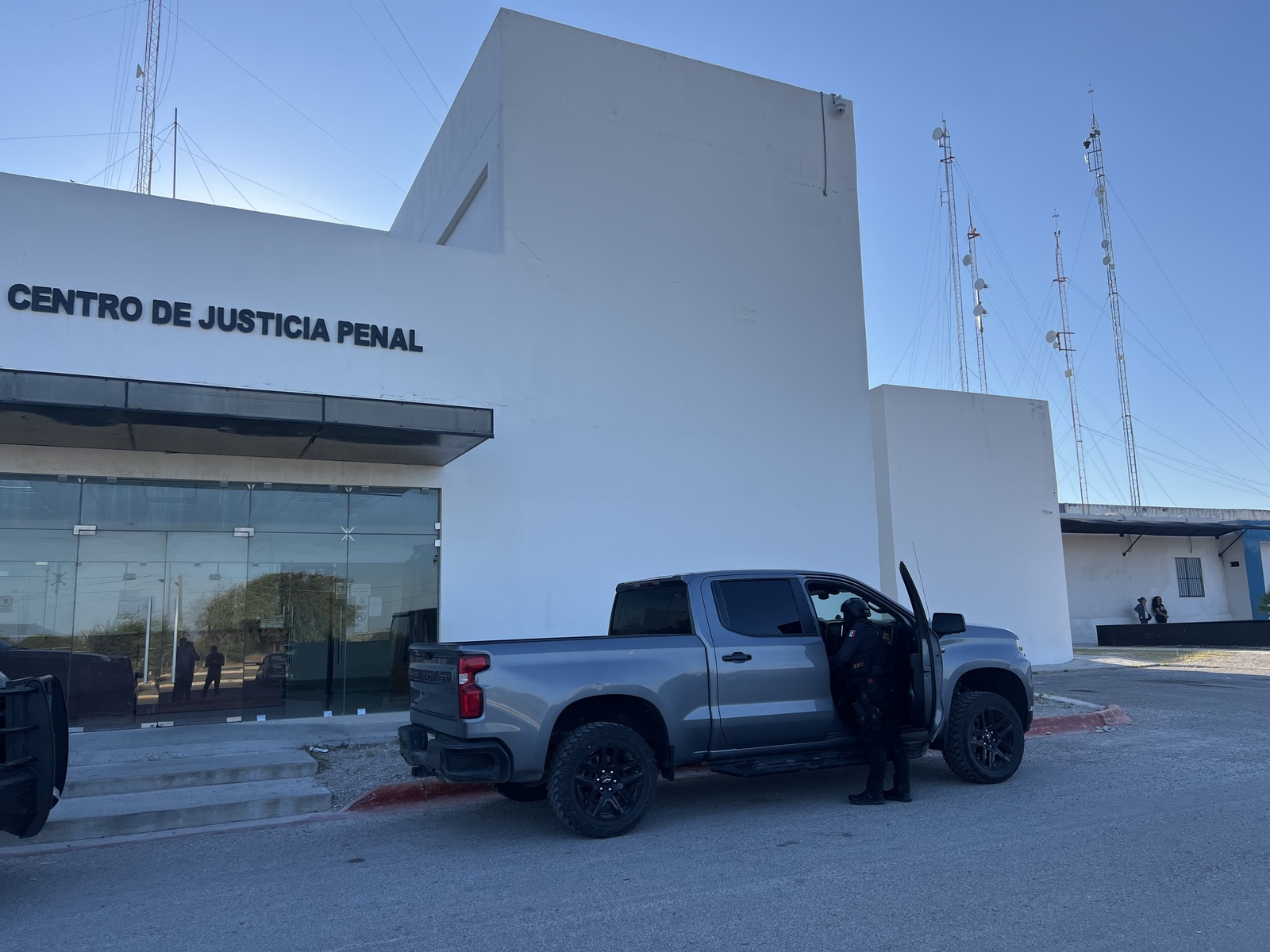 Libertad: Se trata de Brandon Miguel, de 30 años, quien enfrentaba una investigación en la colonia Acoros. Libertad: Se trata de Brandon Miguel, de 30 años, quien enfrentaba una investigación en la colonia Acoros.