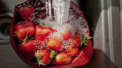 Cómo desinfectar fresas de forma correcta según la ciencia