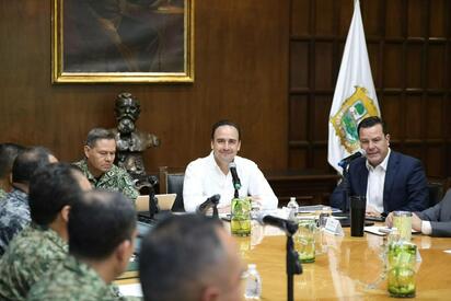 Gobernador preside la Mesa de Coordinación Estatal para la Construcción de Paz y Seguridad.  El gobernador Manolo Jiménez Salinas encabezó la reunión