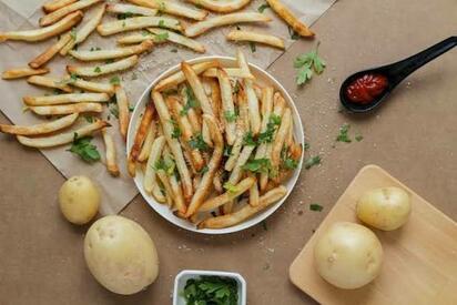 El secreto para hacer papas fritas crujientes en casa