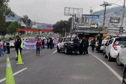 UPREZ bloquea autopista México-Pachuca y exige frenar despojos de tierras