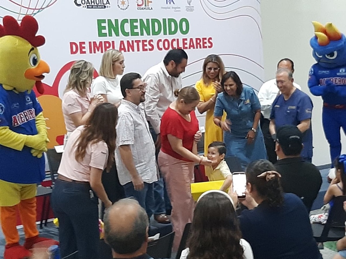 Implantes cocleares