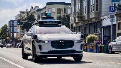Nevada aprueba hasta 8 mil robotaxis de Tesla, Uber y Waymo