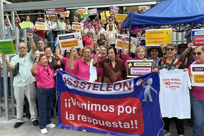 Maestros jubilados presentan demanda contra Samuel García e Isssteleon
