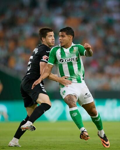 Betis vence 1-0 a la Real Sociedad con gol de Rodrigo Riquelme en LaLiga