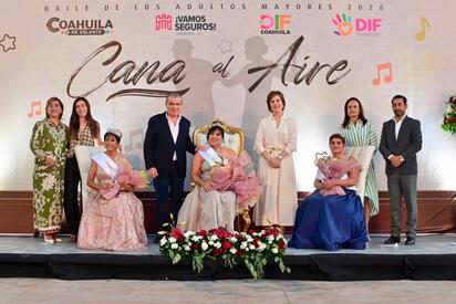 Miguel Riquelme corona a reina y princesas del adulto mayor 2026 en Torreón