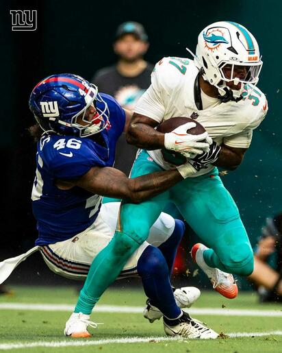 Giants frenan a Dolphins con contundente victoria de 26-3