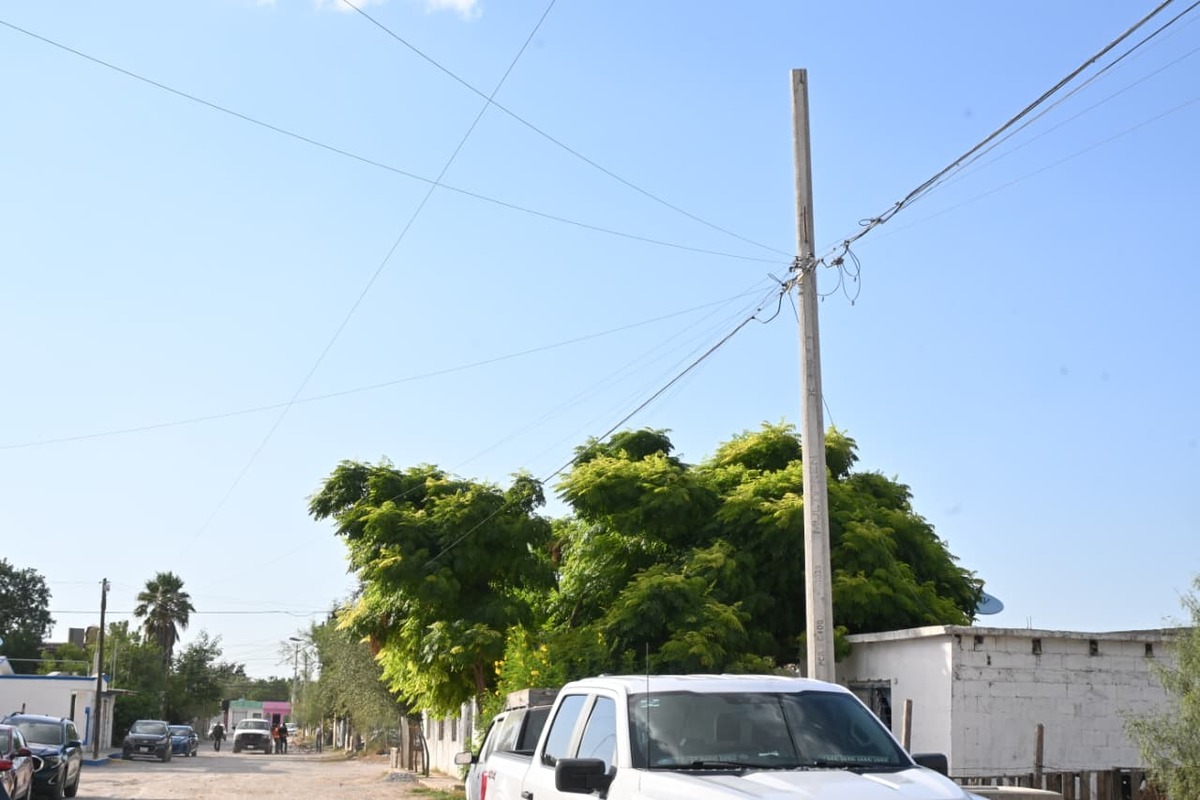 Accidente vial: La obra de electrificación en la calle Lázaro Cárdenas mejorará la iluminación y la seguridad en ese sector de Frontera.
