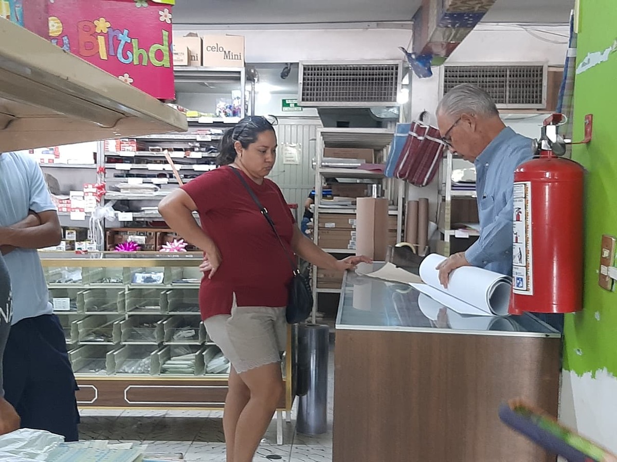 Papelerías esperan repunte en ventas por regreso a clases en Monclova