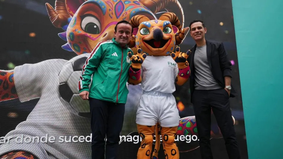 FMF celebra 99 años con presentación de 'Tlachi', su nueva mascota oficial