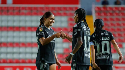 América Femenil golea 7-0 a Necaxa con póker de Geyse Ferreira