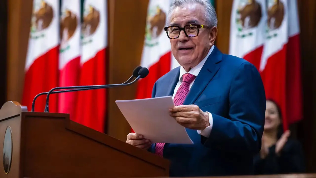 Congreso de Sinaloa aprueba nueva licencia de Rocha