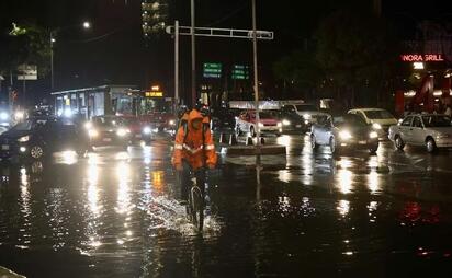 Noche lluviosa en CDMX; 10 alcaldías bajo alerta amarilla