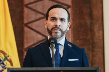El presidente de Colombia, Abelardo de la Espriella, ordenó iniciar esta semana operativos para identificar y deportar a migrantes en situación irregular.