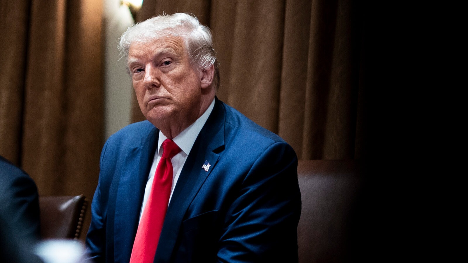 Suprema Corte de EU respalda temporalmente a Trump en restricciones al voto por correo