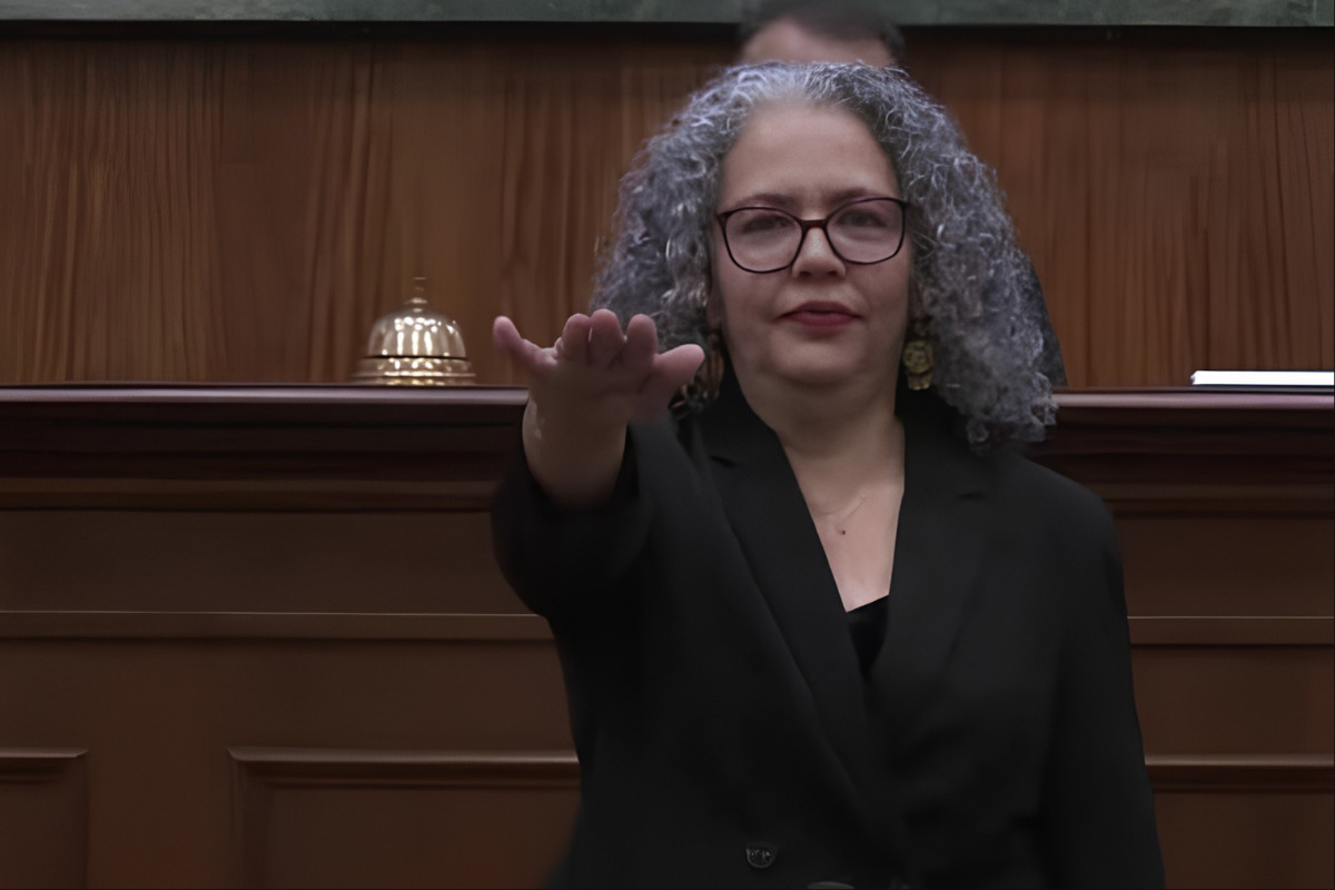 Graciela Domínguez toma protesta como gobernadora interina de Sinaloa