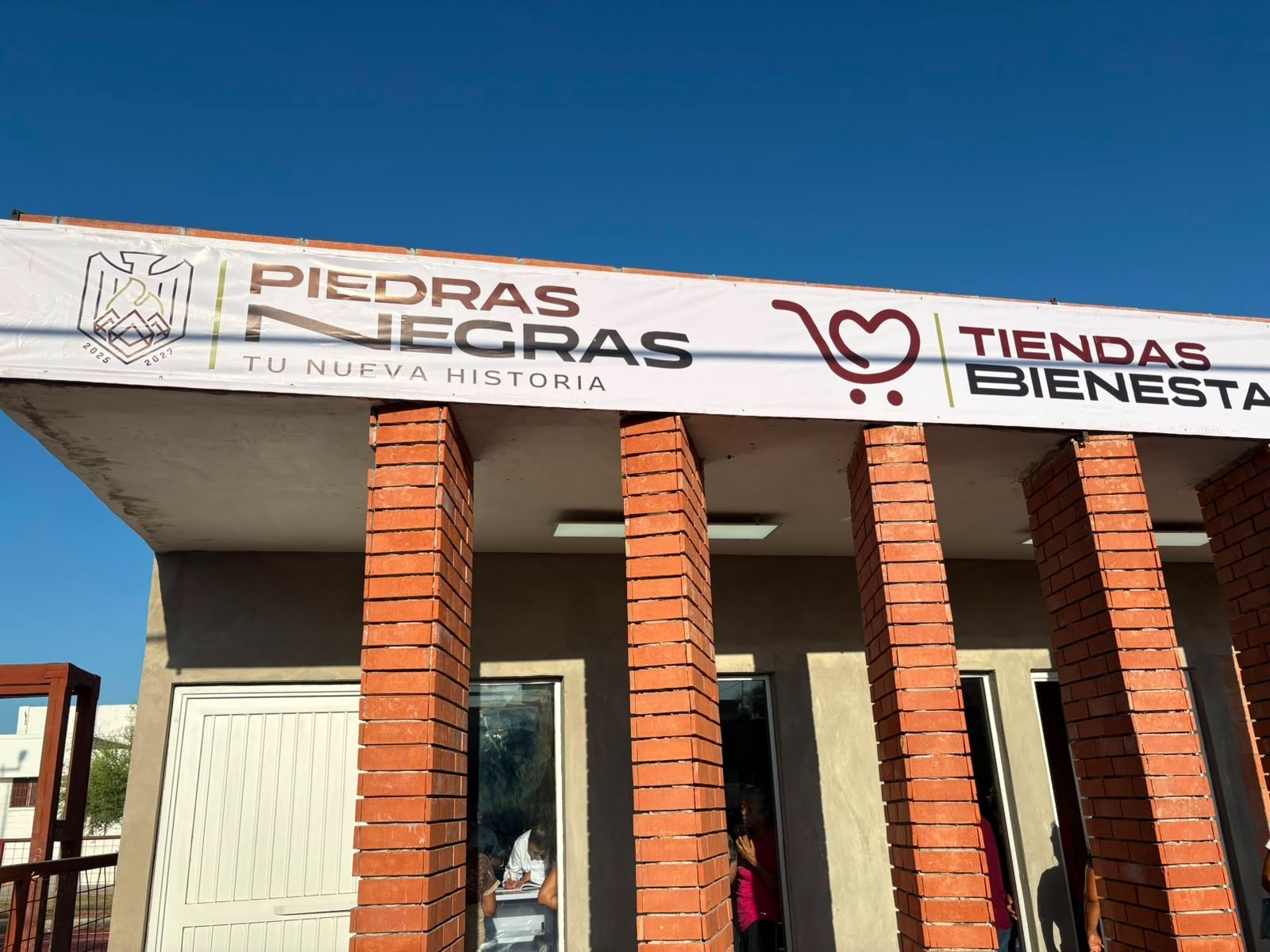 Inauguran punto de venta de la canasta básica en la colonia Presidentes